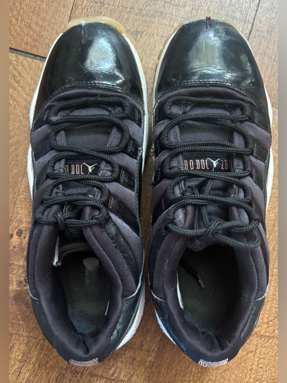 Air Jordan youth retro low laced basketball athletic shoes sneakers 5.5 or 5 1/2 - Picture 2 of 15